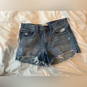 Abercrombie curve love shorts